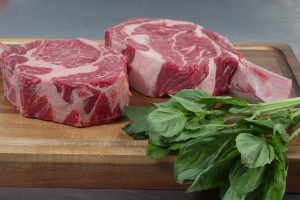 Fresh Bone-in Ribeye Saw Cut (1 piece 20-22oz)